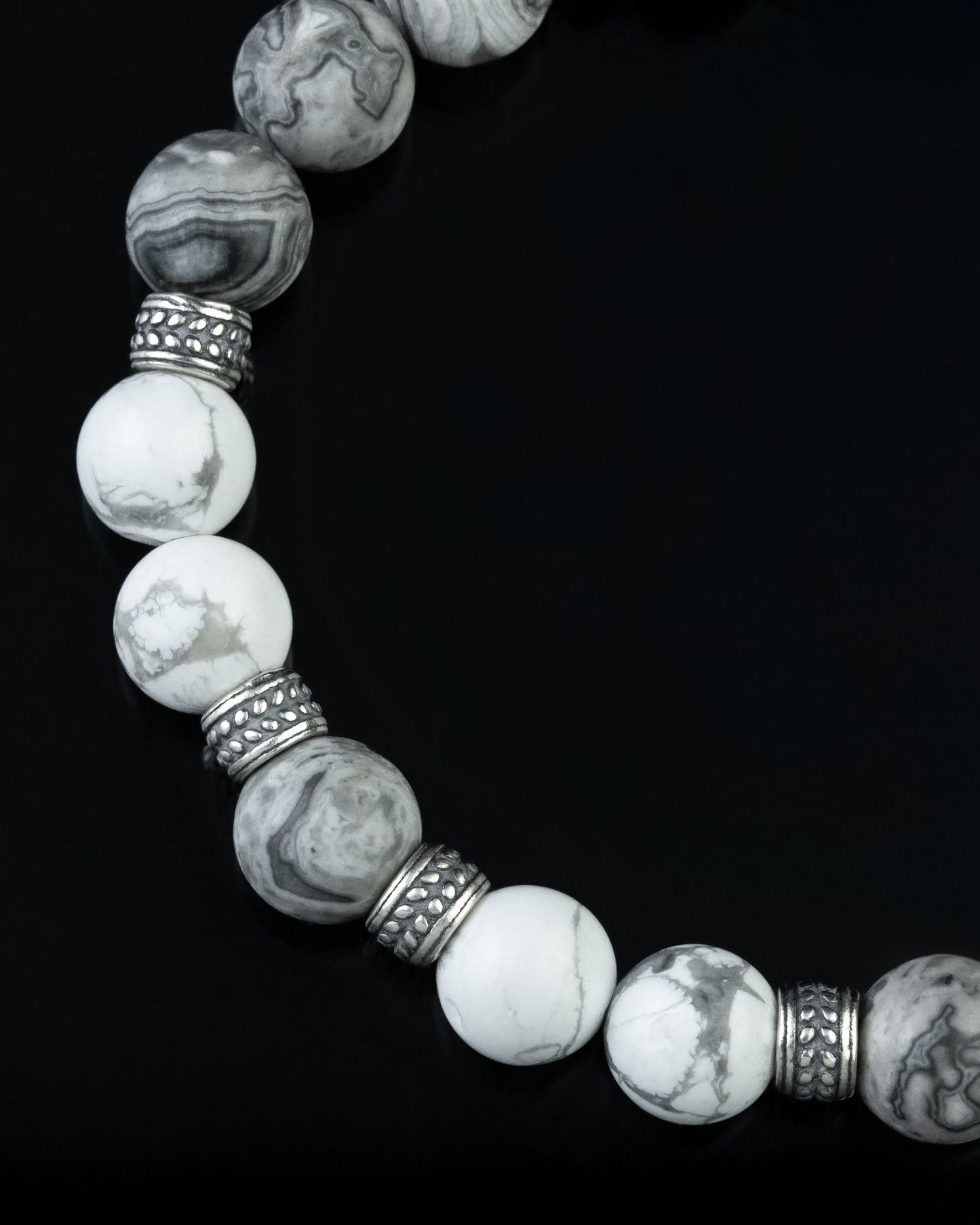 Vetera - Jaspe Gris, Howlita